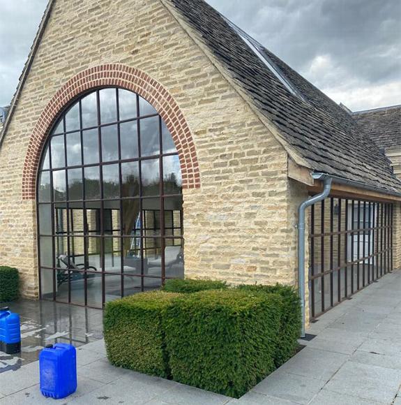 just cleaned grand windows of spa building